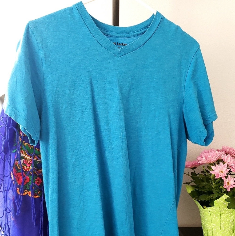 👕💥Foot Locker Men's blue T-shirt💫💫💫